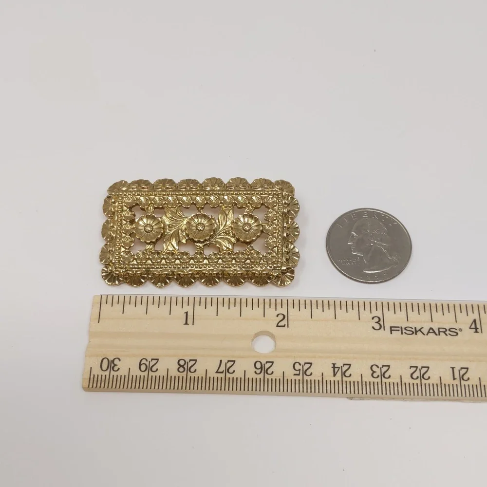1928 Gold Tone Floral Brooch Rectangle